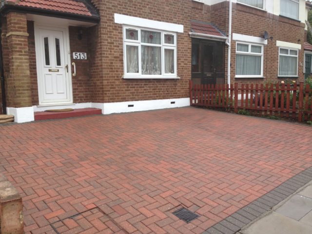 Revive your driveway with Smart Exterior Cleaning’s cost Revive your driveway with Smart Exterior Cleaning’s cost